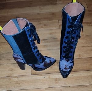 SALE*JENNIFER LE CAMO BOOT sz 40